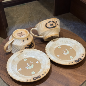 一出门就精神，一回家就困 📅 Aug.8