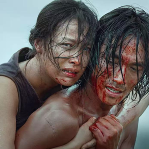 当一部大片沉入海底——暑期档最后巨舰,《东极岛》宣告翻船