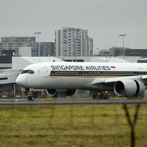 新加坡航空客机突遭极端气流颠簸导致乘客伤亡，为何这次事故如此严重？