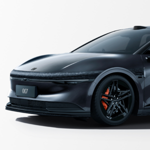 Vol.035 李想的高端纯电成功方程式、小鹏极氪加油箱？改款节奏和如何上市｜月度点评