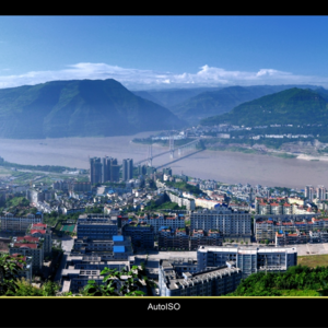 0004-山河铸魂，烟火藏韵 —— 磐石的百年风华与奋进序章