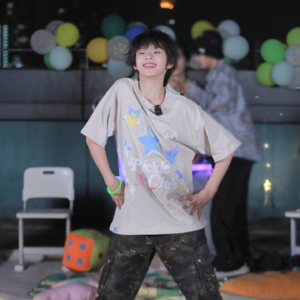 《阳光宅男》| 五练100期：夏日派对