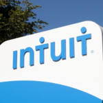 高盛研报：Intuit (INTU) 长期增长叙事与 F26 指南动态