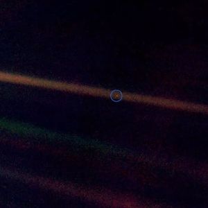 No.112 - 生命光谱与暗淡蓝点