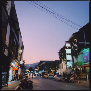 单曲循环E03 Here With Me