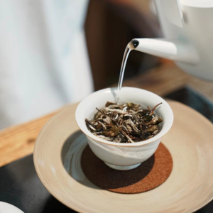 白茶，请你不要“倚老卖老”