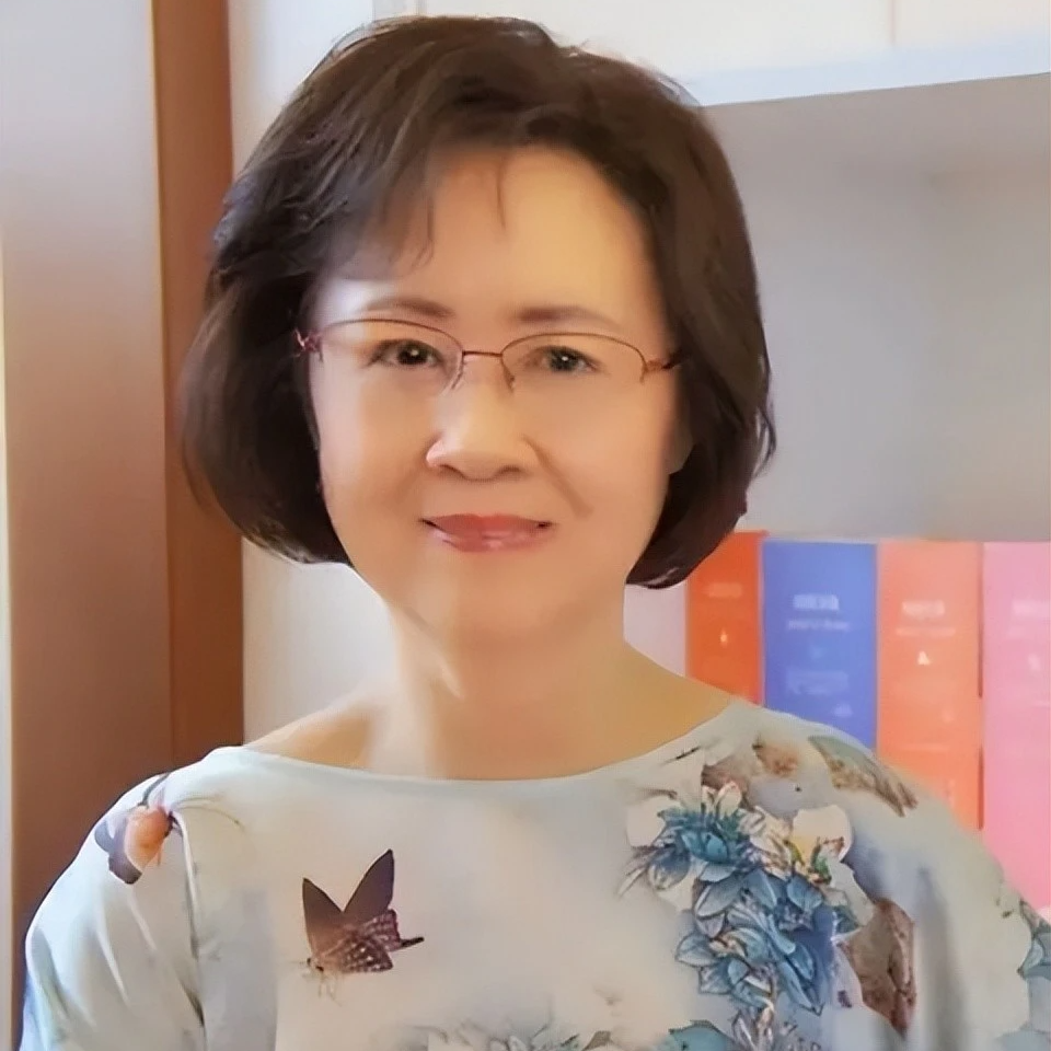 S124.（大女主系列第二期）纪念琼瑶。为什么她可以红40年？是几代人的青春！ episode artwork