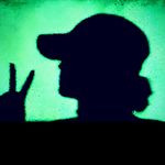 雌鹰女孩张小姐