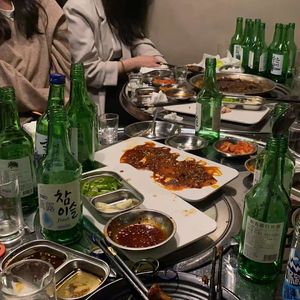 111 酒局、二等兵文化、水泥天花板：我为什么离开现代汽车？