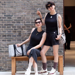 Vol. 002: 前空姐对谈：云端之上，是光环还是“高压锅”？