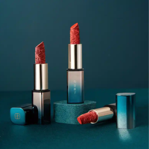 【花西子】是如何从国货彩妆NO.1到如今突然“消失”？仅仅是因为79元眉笔事件吗？