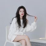 白衬衫女生