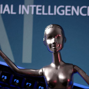借一百年后的钱,造看不懂的 AI