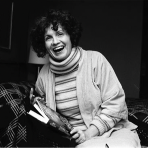 Vol.01 门罗塌房:当一个女儿决定弑母|串台“席地而坐”