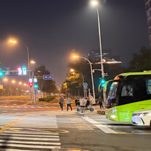 17-听 杨女士 讲室内七八度