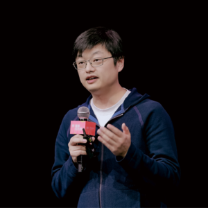 Vol.112｜对话特赞范凌：我亲手「杀死」了过去的自己，AI 时代所有的留恋都是负担