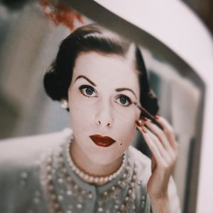 过刊035：扒下她，罩住她，女装轮回掠影