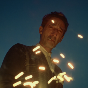 02. 不剧透也能聊？《粗野派》— 当建筑风格走进电影