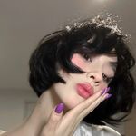 苈莉周本人