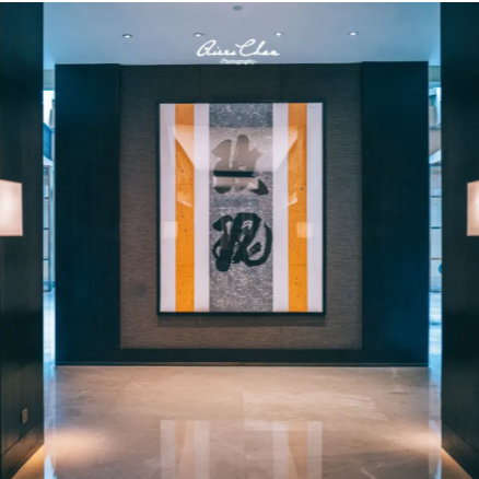 Hotel.08 不会做珠宝的地产公司不是好酒店 episode artwork