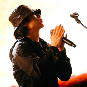 赵雷唱给妈妈的6首歌:用歌声缝补思念的裂痕