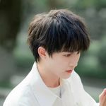 陌离LIMO