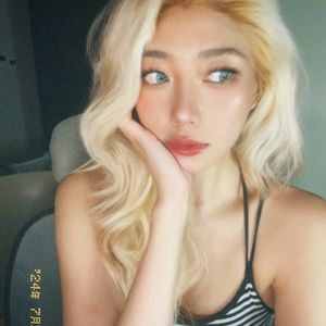 你上铺的希希莉娅
