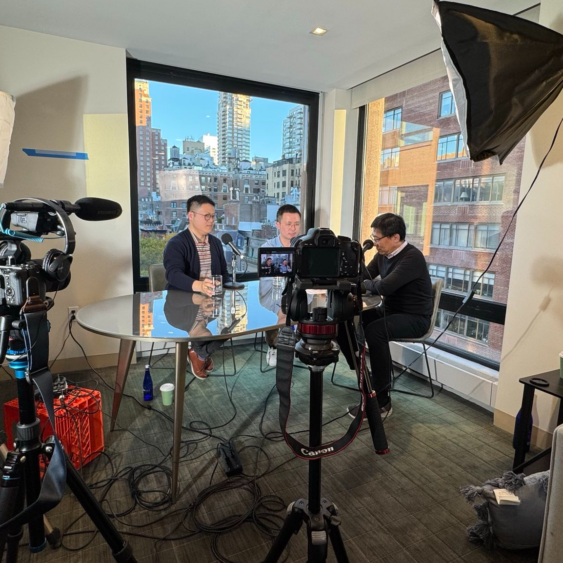 听说播客世界正在酝酿新秩序 | 725沙龙 x 起朱楼宴宾客 x 去现场