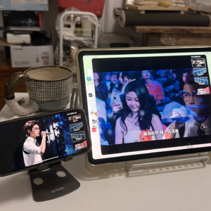 朋友哭的时候凑上去合影合适吗 📅 Jan.11