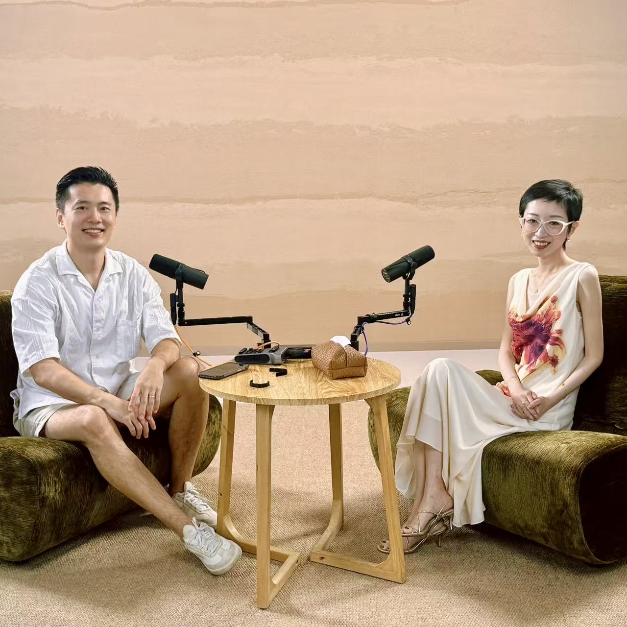 史蒂夫说473期 - 阿娇 - 我们遥望着站在火山口的她,感叹风景很酷 Episode cover