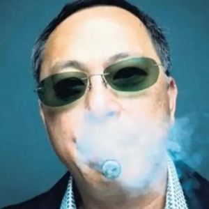 光影、时空、造型：电影《PTU》的叙事空间建构