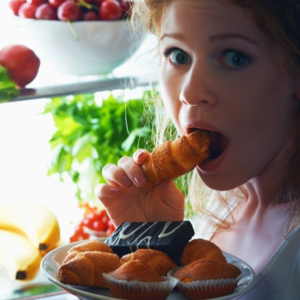 BBC Reel｜为什么明明饱了，还是忍不住想吃东西？