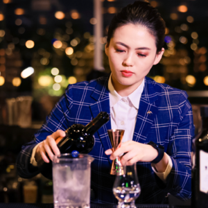 不想考公的山东姑娘 在日本酒馆找到自己