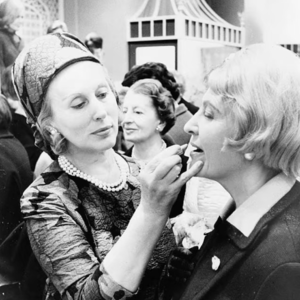 了不起的女性｜雅诗兰黛如何在废墟之上，自建舞台