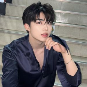 Seven（乾旭&韩彬&昊）