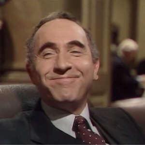 从零开始聊《是，首相》P1：半部英剧治天下，美国大选不看也罢