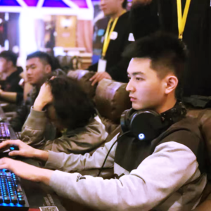 E577.你玩的游戏不只是游戏