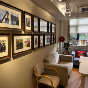 双节特别节目:从影视编导到银发经济,重塑百年人生的光影秘密