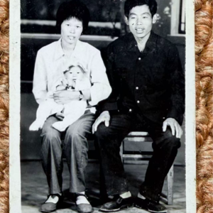 父亲和陌生人：那个当年牵我去上坟的人