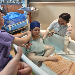 E9 关于我的水中分娩经历，附感受海水能量冥想练习