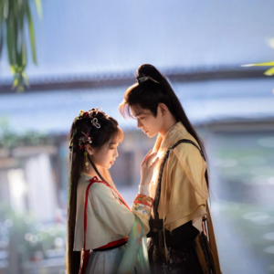 锐评95花现状：讨喜大饼虞书欣、小杨幂赵露思、人工甜妹田田曦薇周也、天生废物杨超越、假文青沈月、敦实桩子张婧仪……