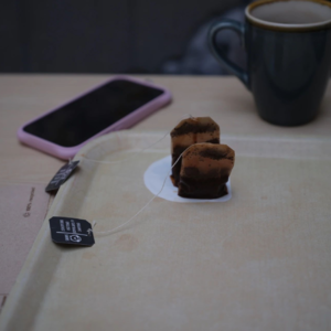 这个世界是生命组成的，其次才是生意