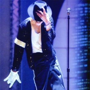 Billie Jean 与两个性感小妞