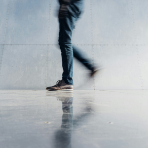 当家里有人骨折了后...珍惜每一个离死亡更近但仍有行动能力的日子。