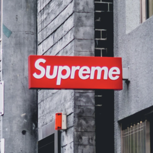 Supreme为什么沦落至被贱卖？
