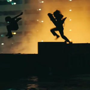 一年没进电影院，终于等到它！结合原著，聊聊《一战再战》