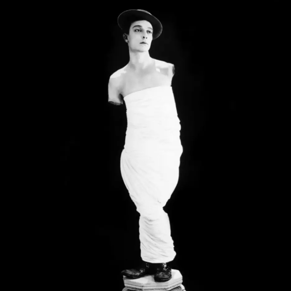 Some | 巴斯特基顿:用沉默和危机把全世界逗笑 | 福尔摩斯二世 | 将军号 | 测试 | 豆包Ai播客 Some | 巴斯特基顿:用沉默和危机把全世界逗笑 | 福尔摩斯二世 | 将军号 | 测试 | 豆包Ai播客