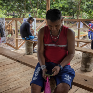 023.因为马斯克的星链，原始部落沉迷黄色