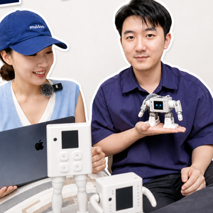 8000极客,围着一个机器人DIY:AI的下一站,是桌面机器人?