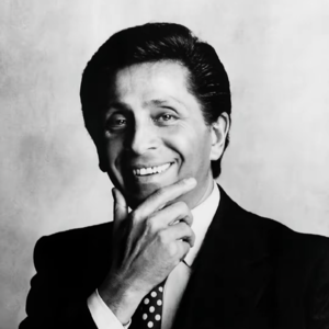 Rexpresso【36】他把红色变成信仰：华伦天奴与一个奢华时代的落幕